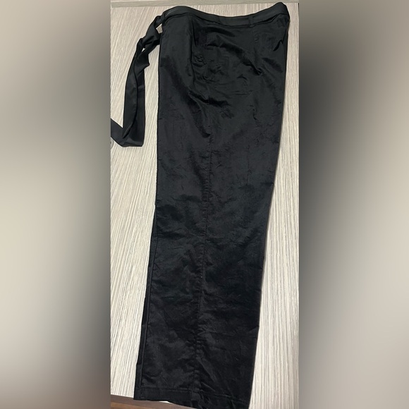 Lauren Conrad Black Velvet Holiday Pintuck Straight-leg Slacks EUC, Size 14 - Picture 6 of 8